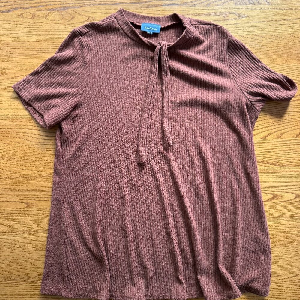 Adorable retro top